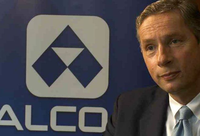 Capa: Presidente global da Alcoa é nomeado CEO do ano