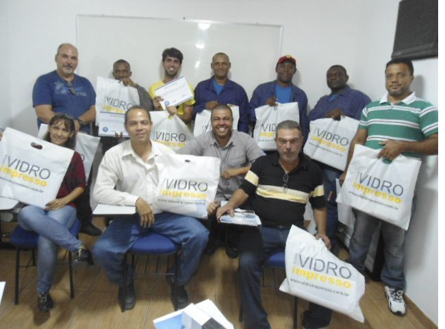 Capa: Central do Vidraceiro ministra cursos no Rio de Janeiro