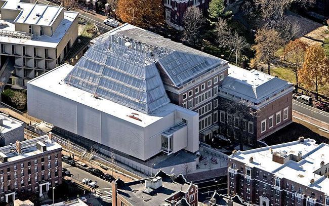 Capa: Renzo Piano conecta museus em Harvard com cobertura de vidro