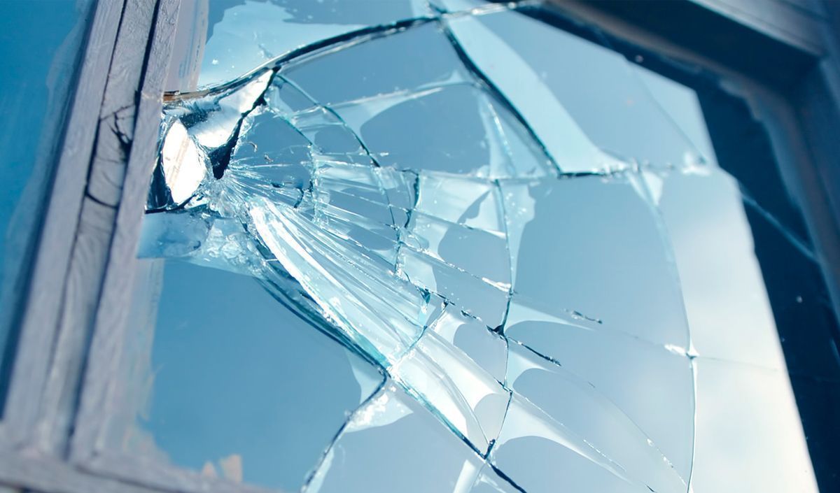 Capa: Conheça as normas técnicas dos vidros de segurança
