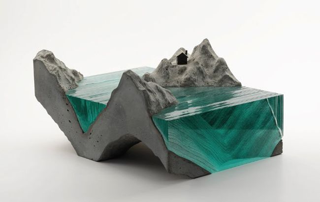 Capa: Artista neo-zelandês cria esculturas em vidro inspirado no oceano