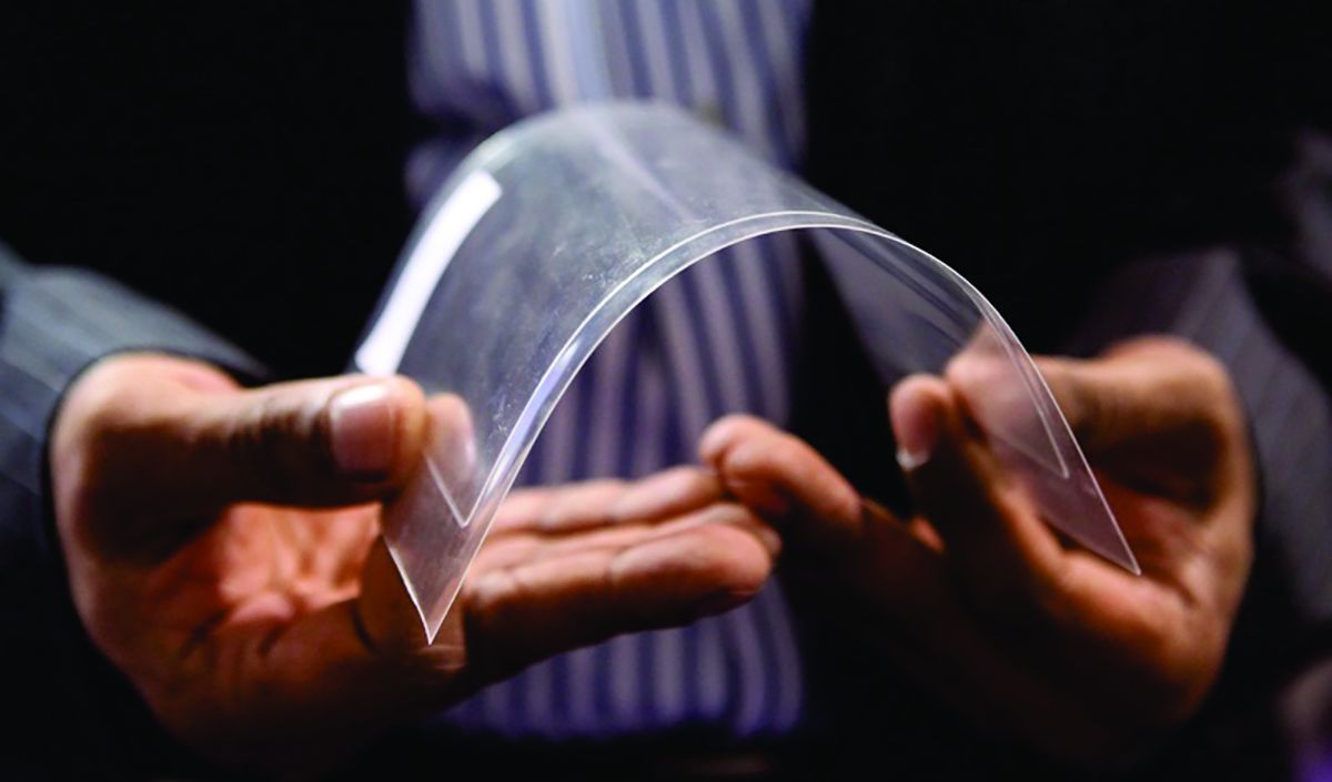 Capa: A película de vidro flexível que produz cinco vezes mais energia solar do que as tecnologias atuais