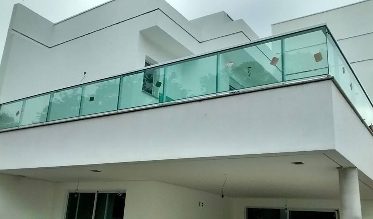 Capa: Amvid abre inscrições para curso instalações de Vidros Temperados em parceria com Senai